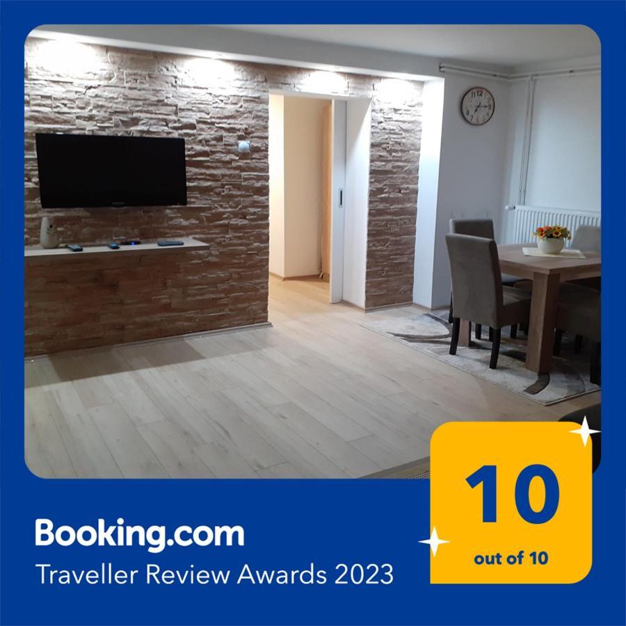 Apartman Nena Pirot Buitenkant foto